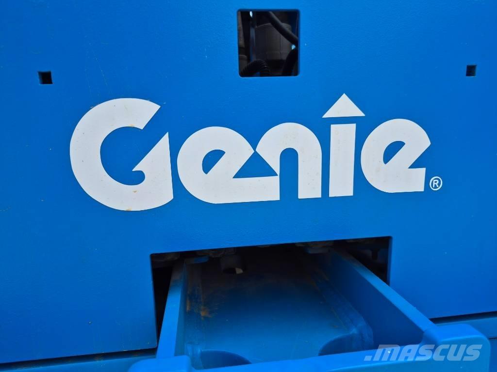 Genie GTH 1256 伸縮臂操作車