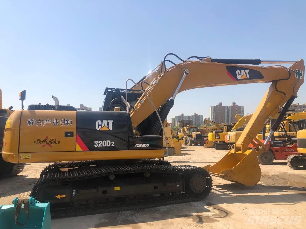 CAT 320 D 2 中型挖土機/掘鑿機/挖掘機 7t-12t