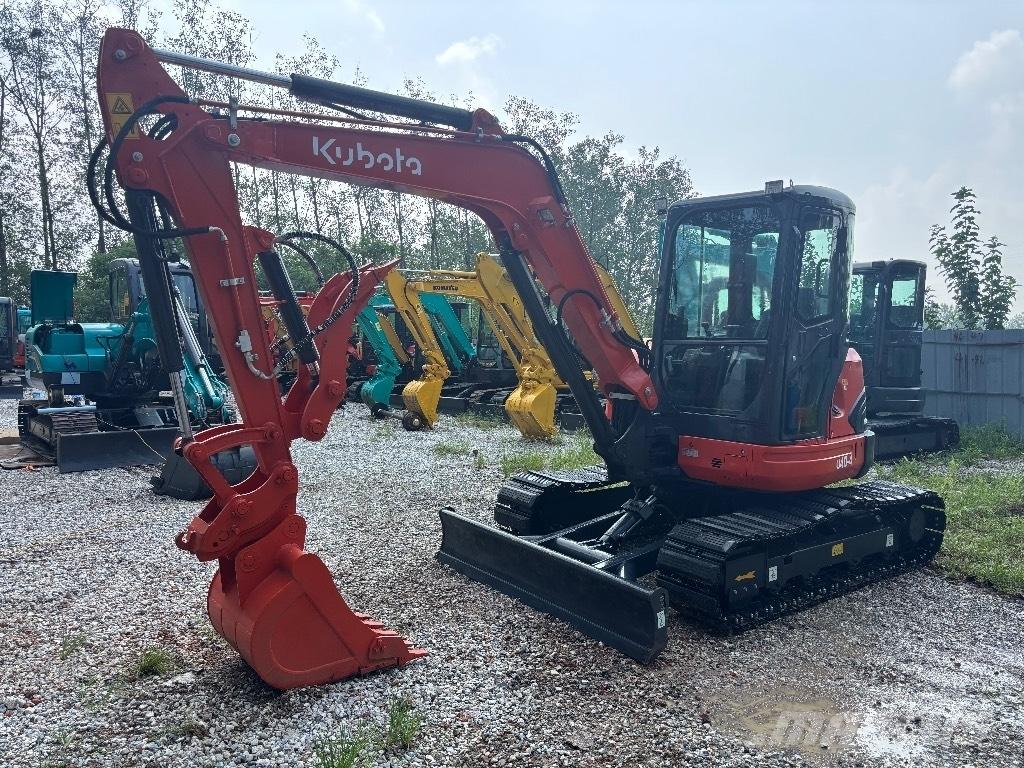 Kubota U 40 小型挖土機/掘鑿機<7t(小型挖掘機)