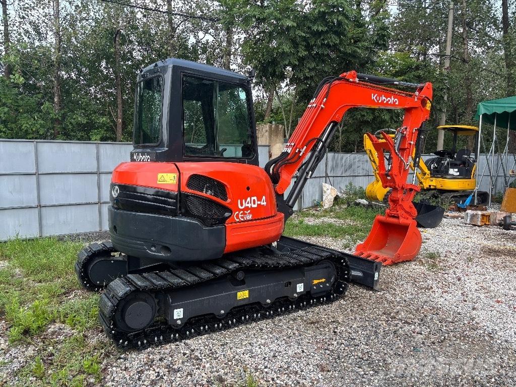 Kubota U 40 小型挖土機/掘鑿機<7t(小型挖掘機)