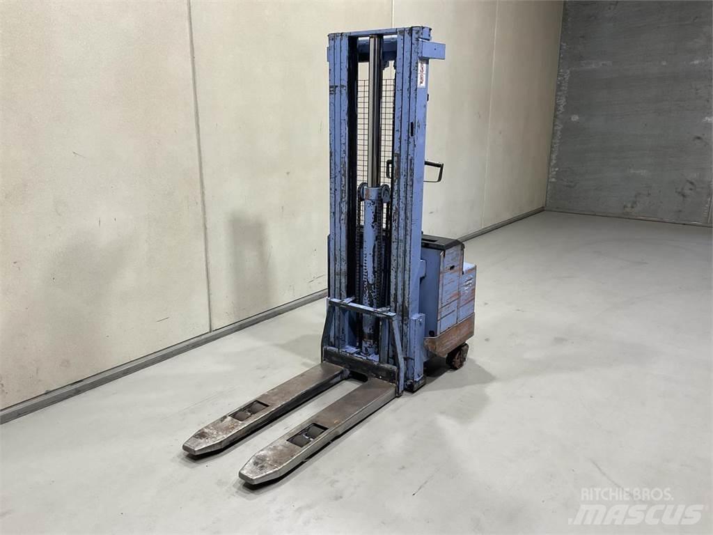 BT LSV 1250 E 自走式堆積機