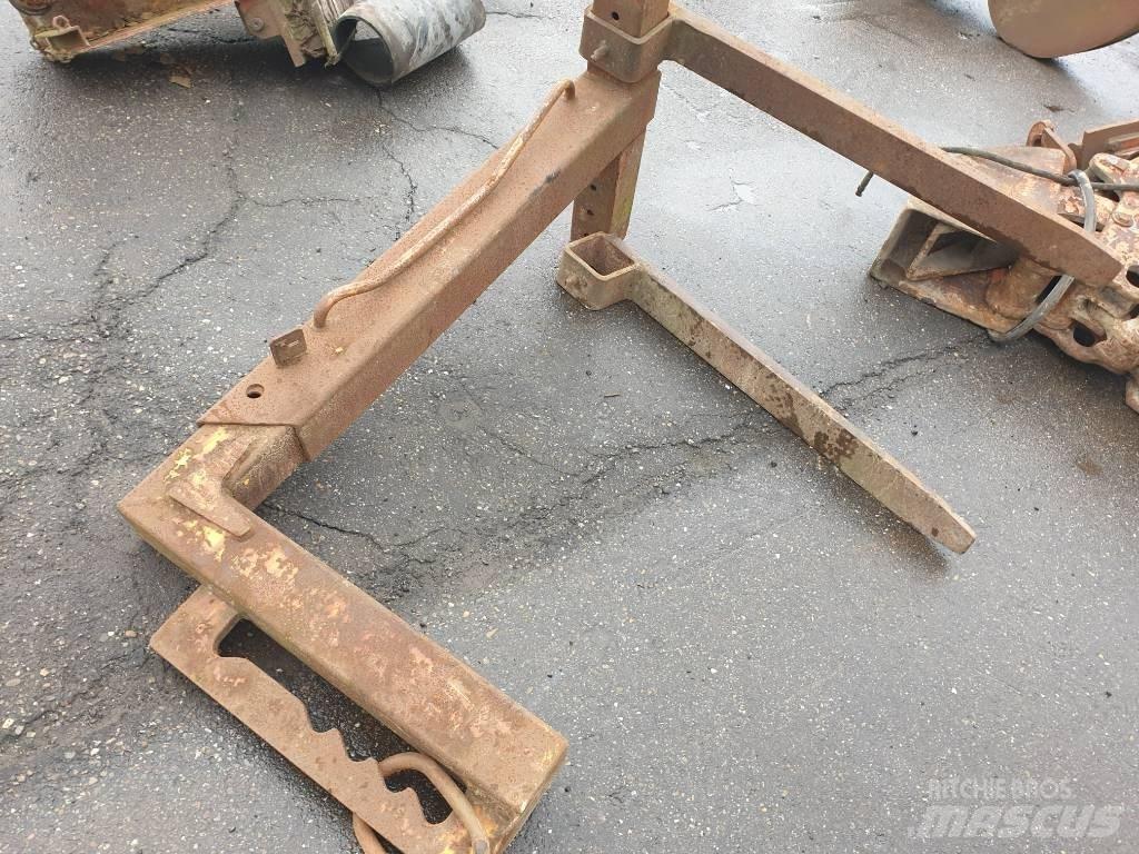  Frame with forks 叉