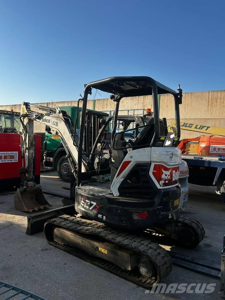 Bobcat E 27z 小型挖土機/掘鑿機<7t(小型挖掘機)