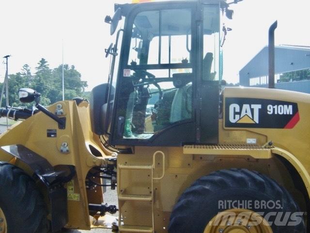 CAT 910 M 輪胎式裝載機