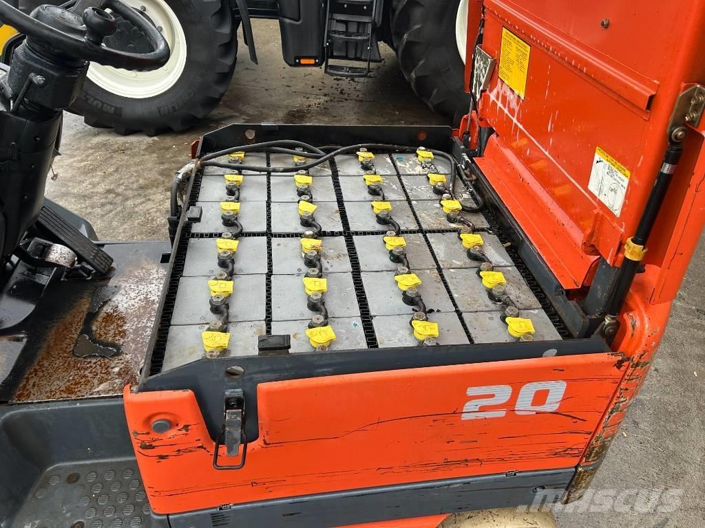 Toyota 6 FB 20 電動堆高機