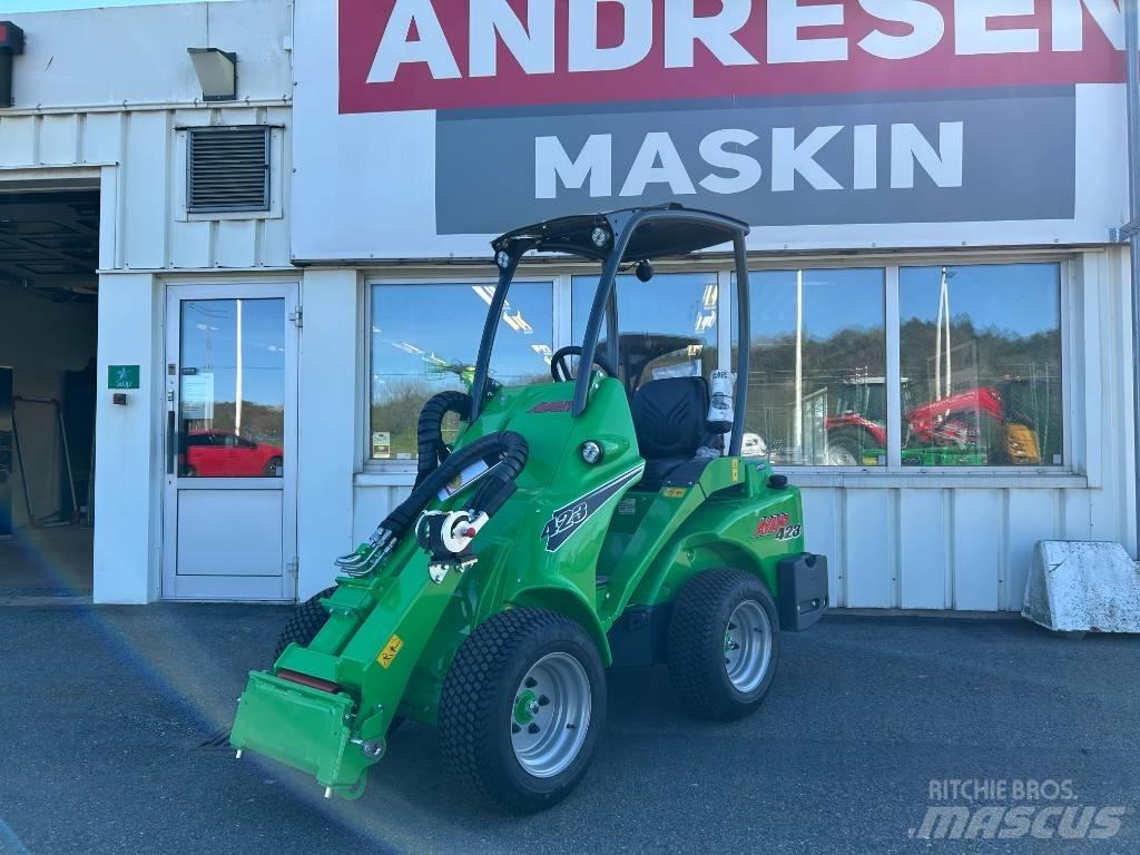 Avant 423 滑移轉向裝載機