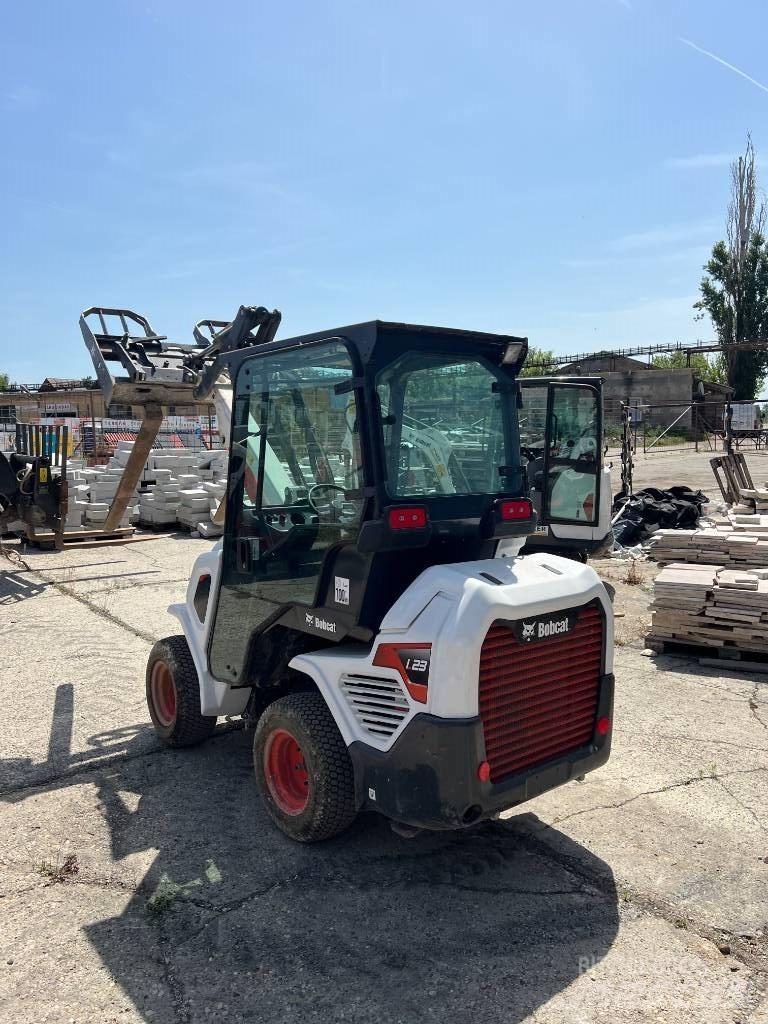Bobcat L 23 小型裝載機