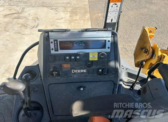 John Deere 310L EP 反鏟裝載機