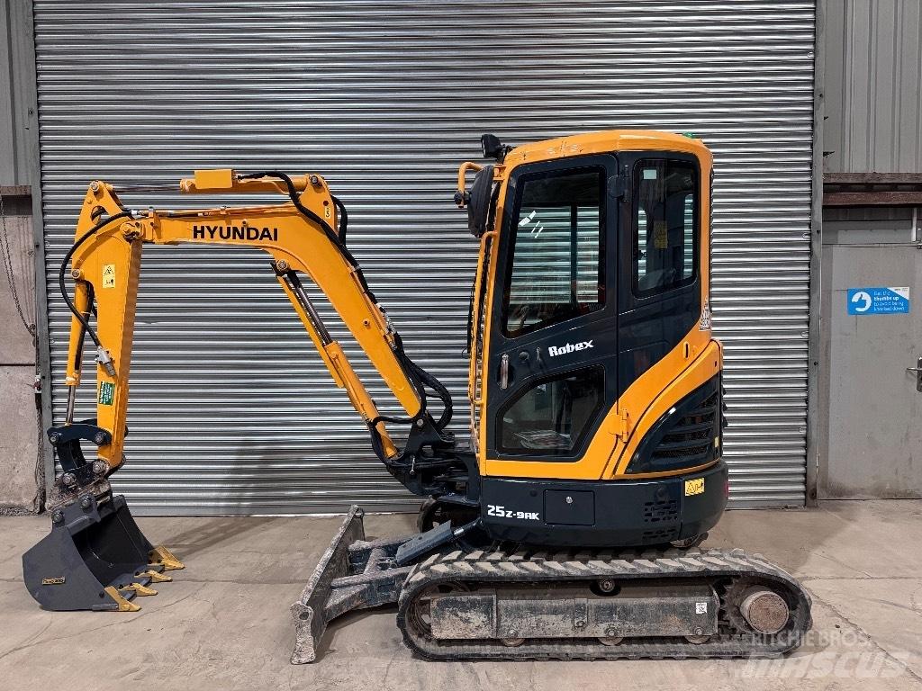 Hyundai R25Z-9 AK 小型挖土機/掘鑿機<7t(小型挖掘機)