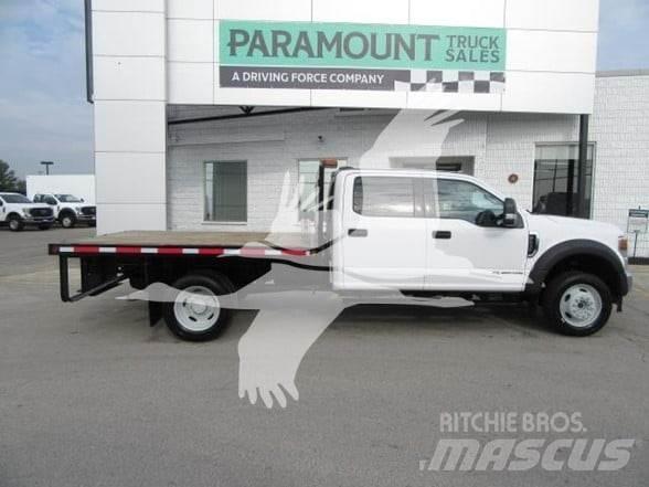 Ford F550 平板式/側卸式卡車