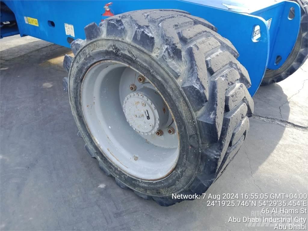 Genie S85 伸縮臂高空作業車