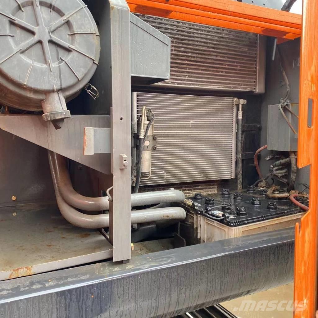 Hitachi ZX 210 履帶式 挖土機/掘鑿機/挖掘機