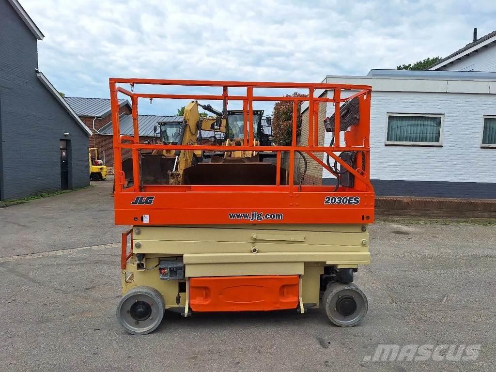 JLG 2030 ES 剪式升降機