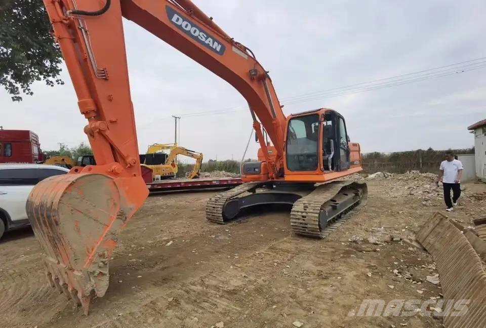 Doosan DX300LC 履帶式 挖土機/掘鑿機/挖掘機