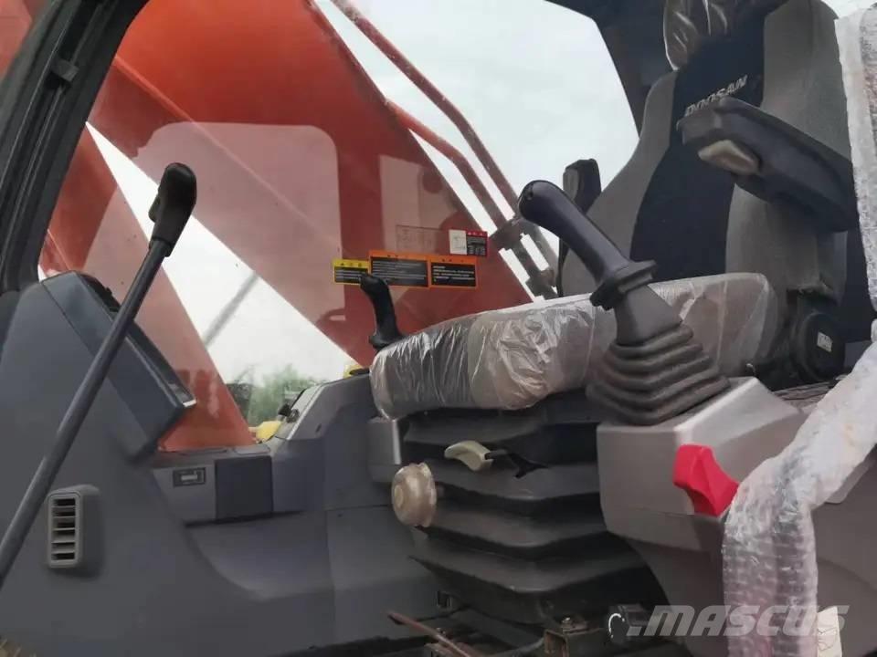 Doosan DX300LC 履帶式 挖土機/掘鑿機/挖掘機