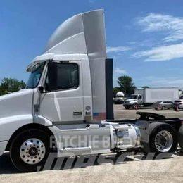 Volvo VNL 64T200 曳引機組件