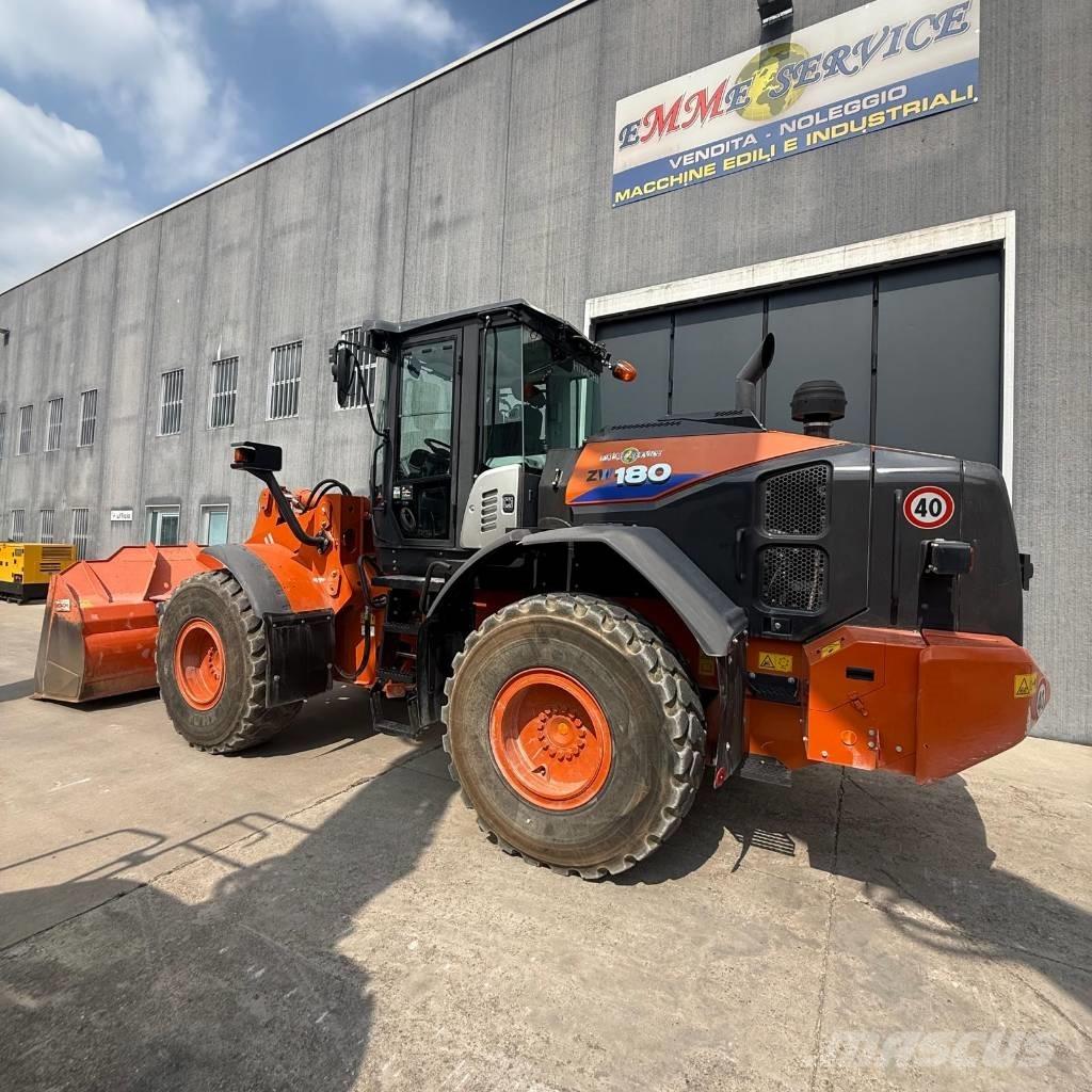 Hitachi ZW180-6 輪胎式裝載機