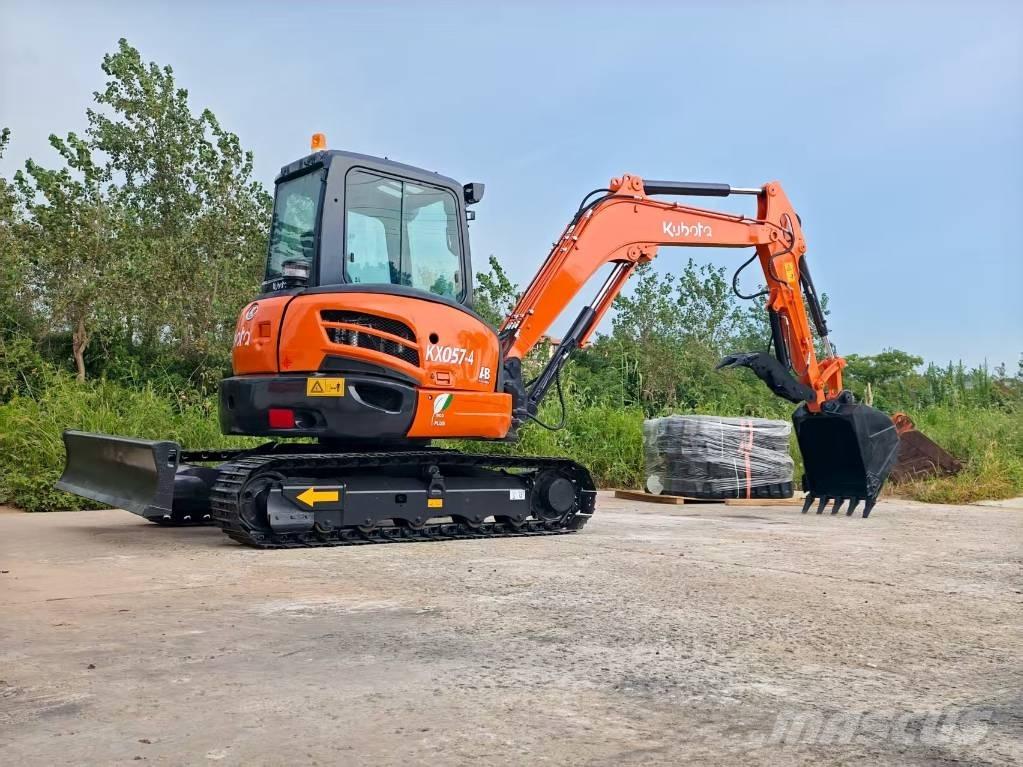 Kubota KX057-4 小型挖土機/掘鑿機<7t(小型挖掘機)