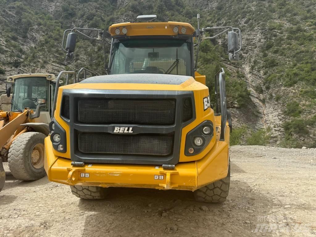 Bell B 30 E 鉸接式起吊車