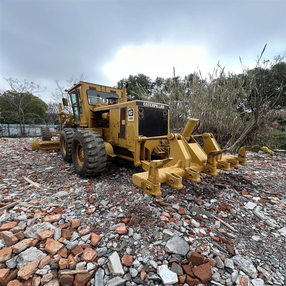 CAT 140 G 平土機