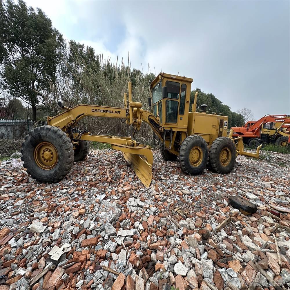 CAT 140 G 平土機