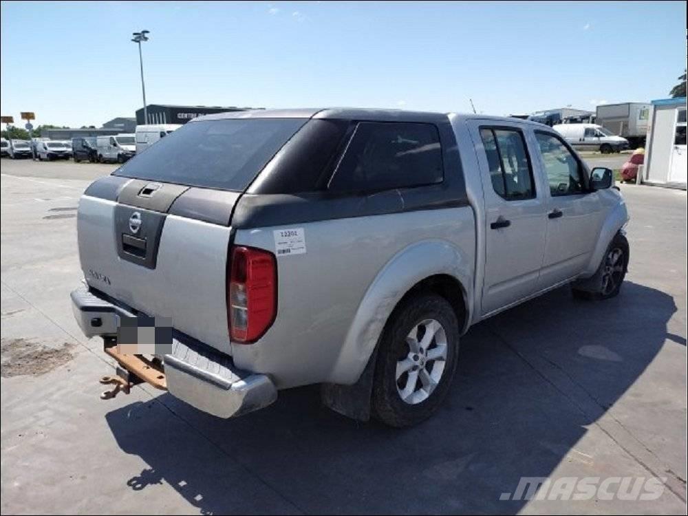 Nissan Navara 1 皮卡.傳統半斗卡車/側卸板