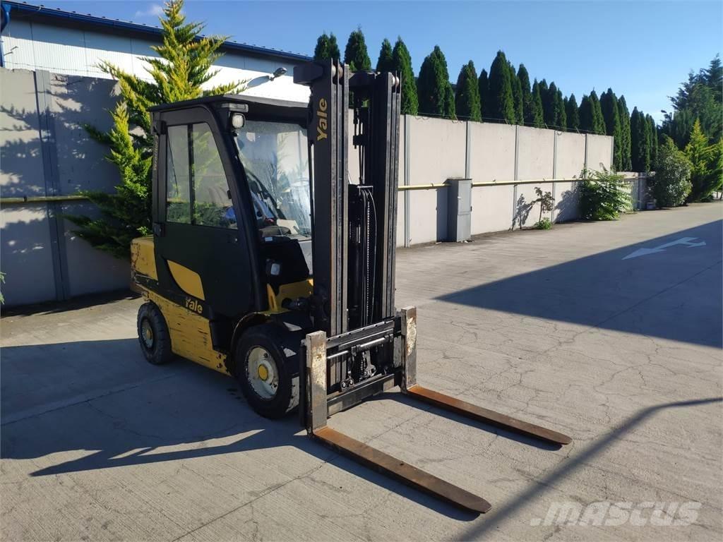 Yale GDP35VX 柴油卡車