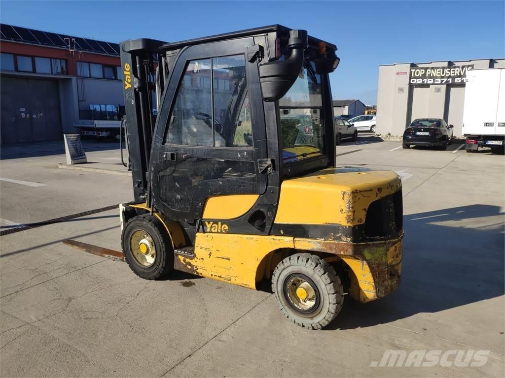Yale GDP35VX 柴油卡車