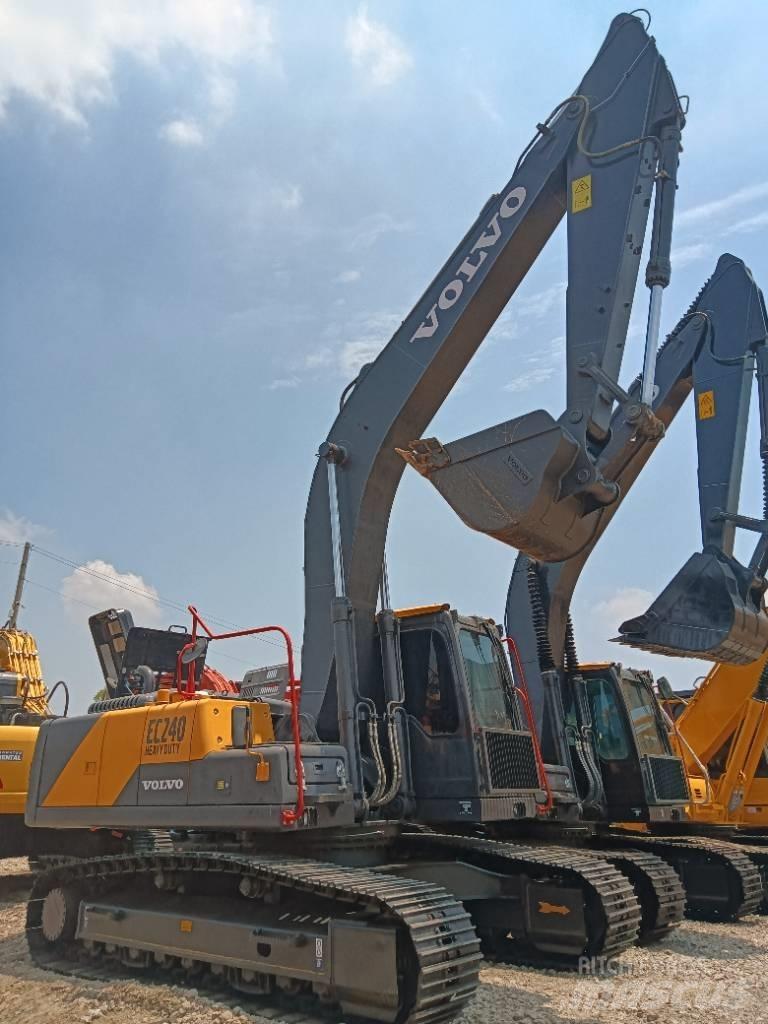 Volvo EC 240 履帶式 挖土機/掘鑿機/挖掘機