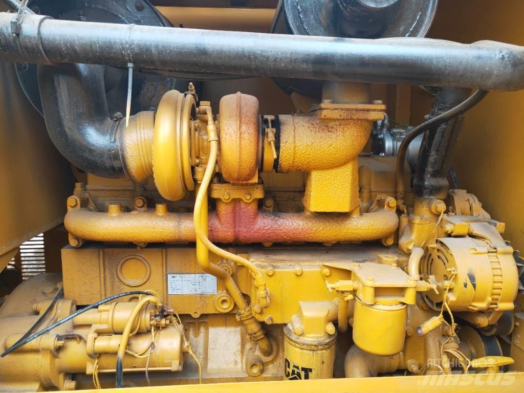 CAT 140K 平土機