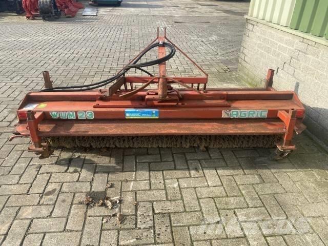 Agric W U M -2-3 掃倉機