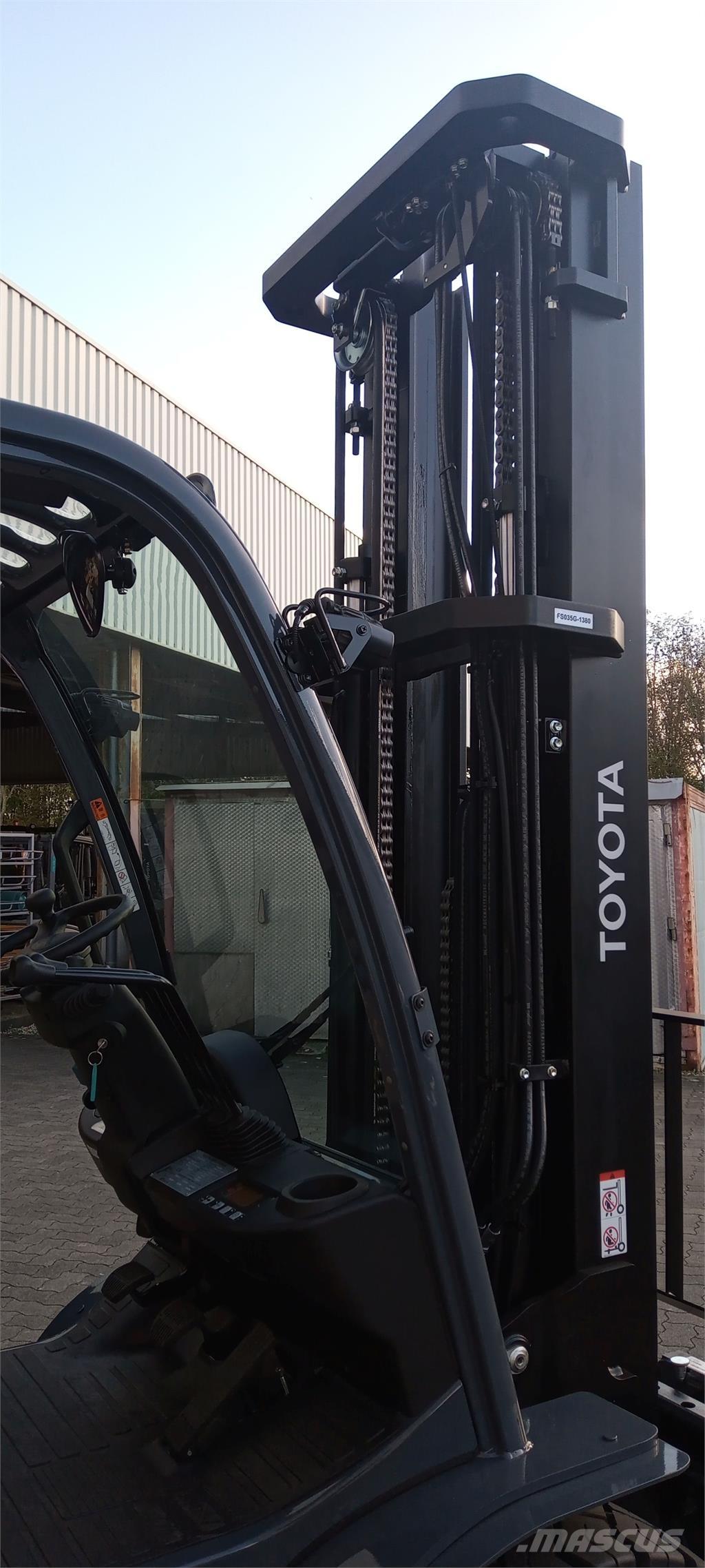 Toyota 02-8FGJF35 液化石油氣LPG卡車