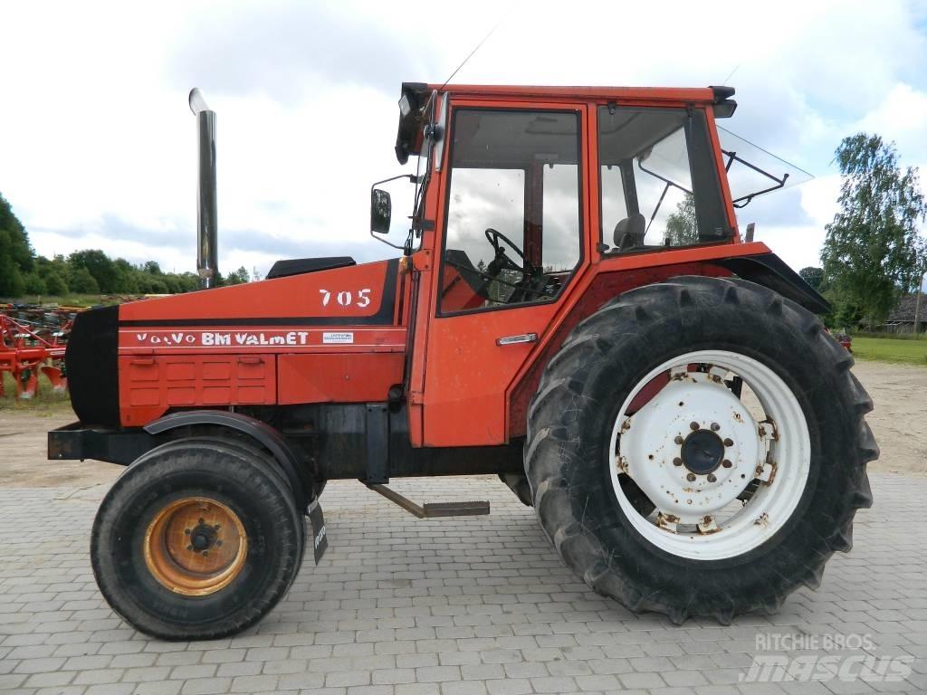 Valmet 705 曳引機