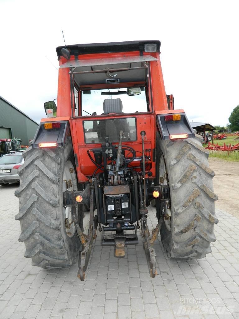 Valmet 705 曳引機