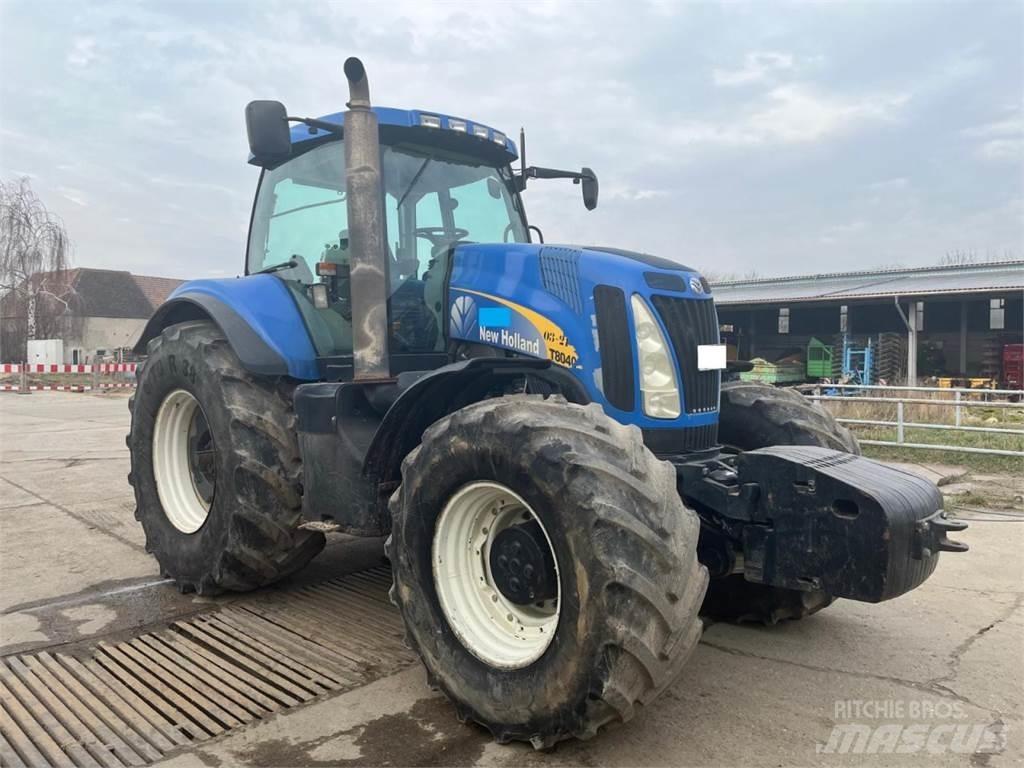 New Holland T8040 曳引機