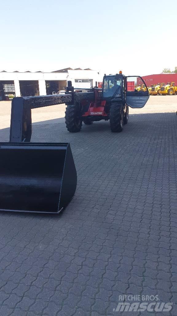 Manitou MT 932 伸縮臂操作車
