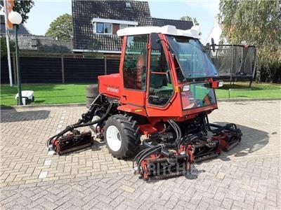 Toro 6700-D 騎乘式割草機