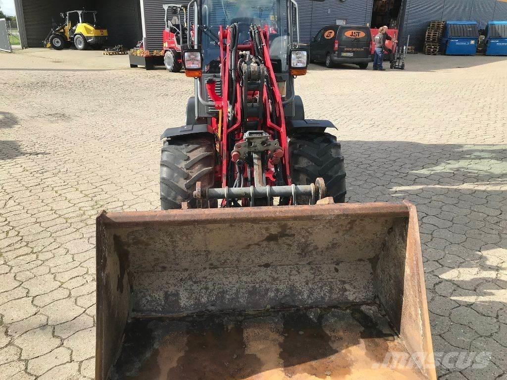 Weidemann 1380Plus 小型裝載機