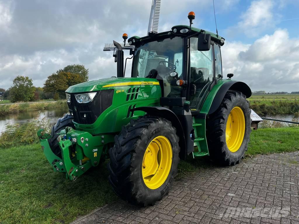 John Deere 6110 R 曳引機