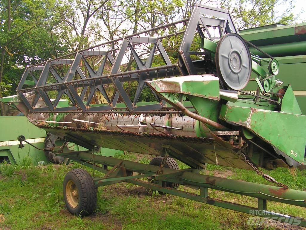 John Deere 2056 聯合收穫機