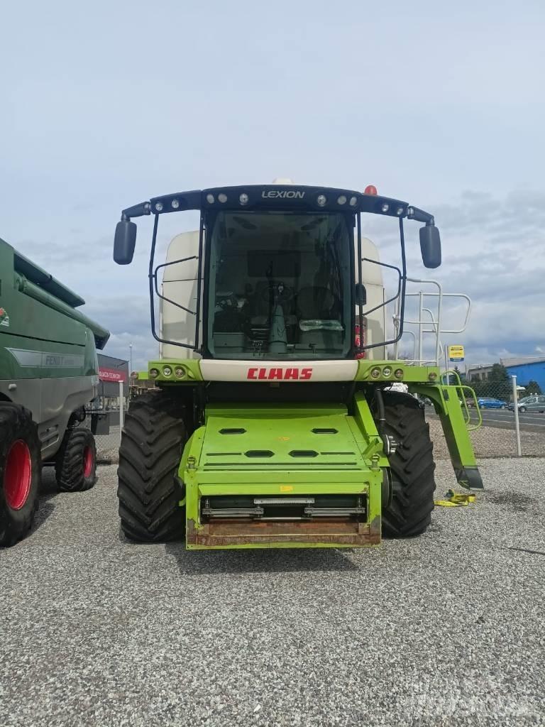 CLAAS Lexion 670 聯合收穫機
