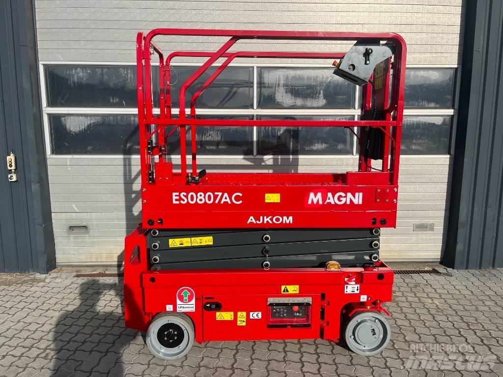 Magni ES 0807 AC 剪式升降機