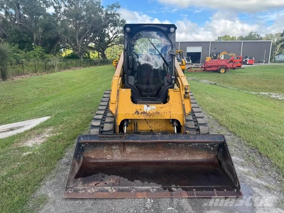 CAT 279 D 滑移轉向裝載機