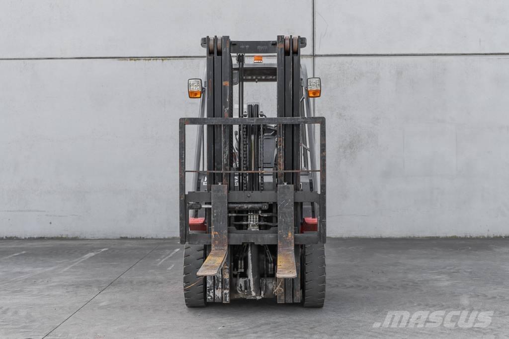Manitou MI 25 D 柴油卡車