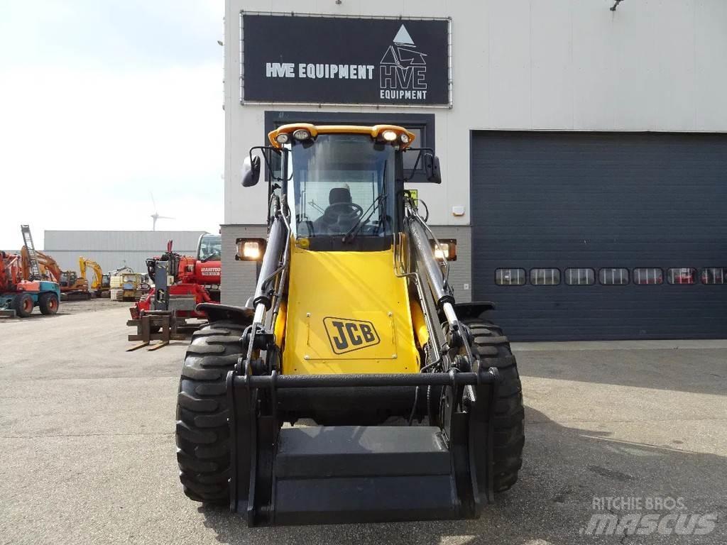 JCB 416 輪胎式裝載機