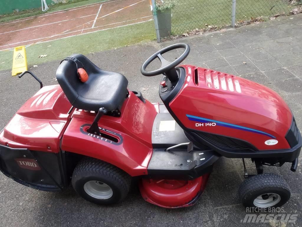 Toro zitmaaier DH140 騎乘式割草機