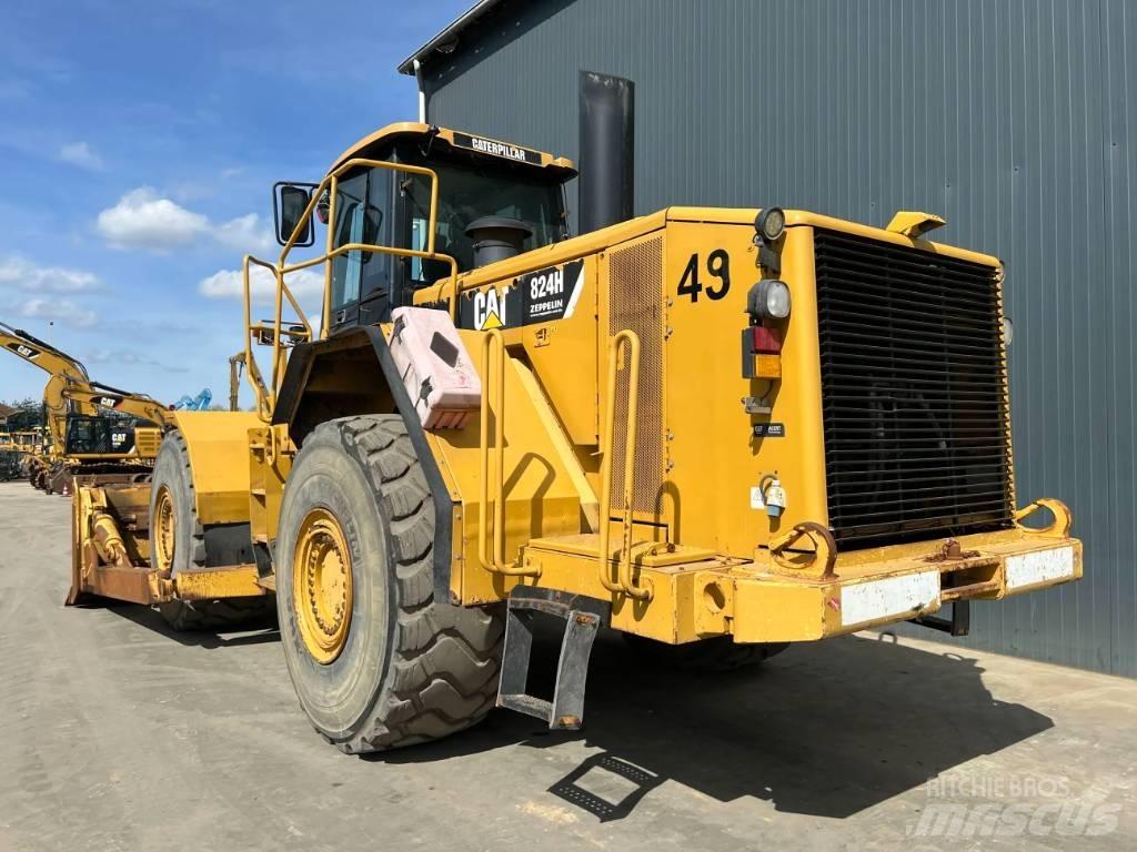 CAT 824H 輪式推土機