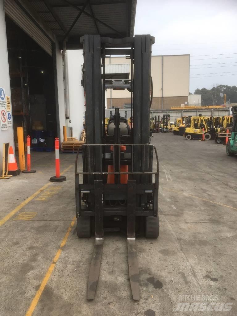 Aisle-Master 20SE 鏟裝機