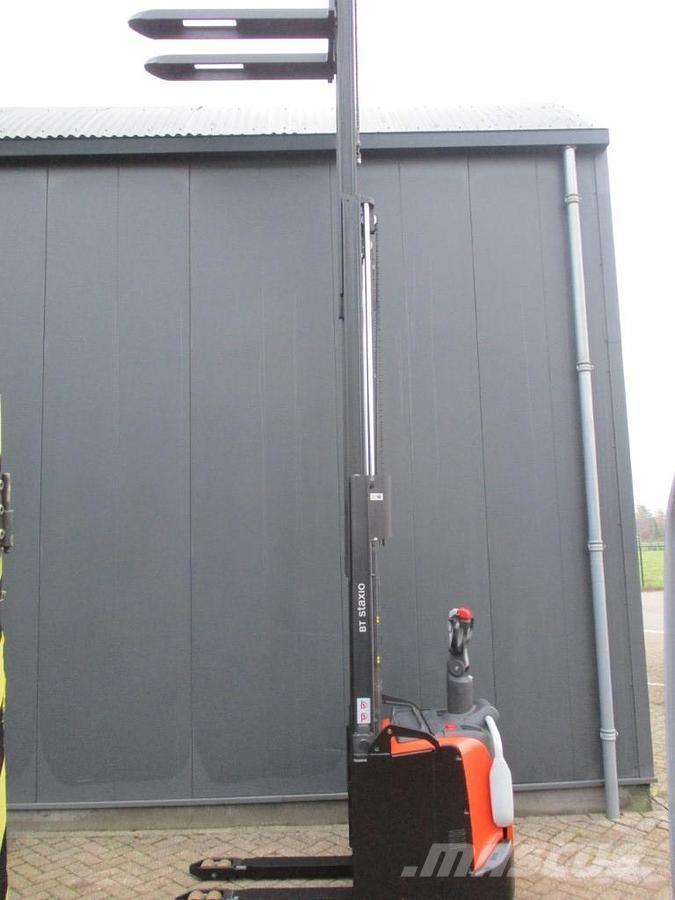 Toyota SPE120 平台型低架升降機