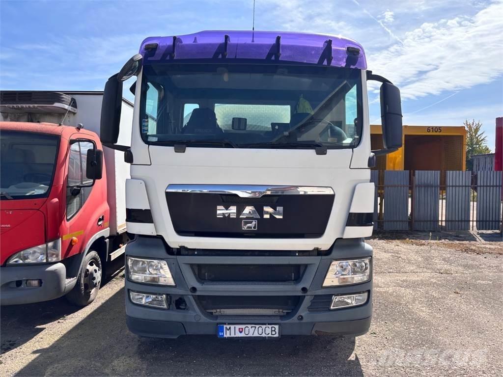 MAN TGS 26.440 6X2 運油車